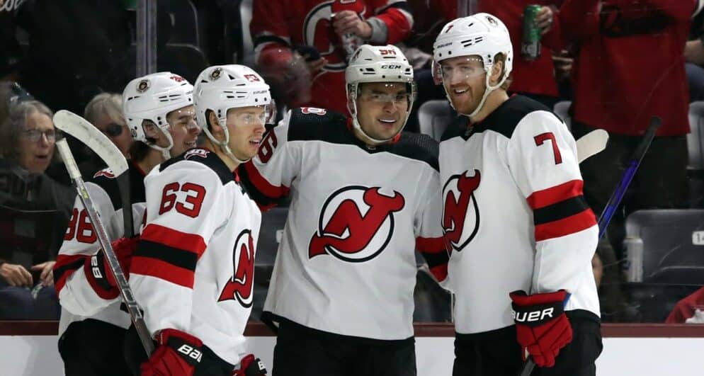 New Jersey Devils beat Arizona Coyotes 5-4 for 2nd in Metropolitan Division