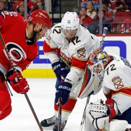 Florida Panthers lead 7-game series against Carolina Hurricanes